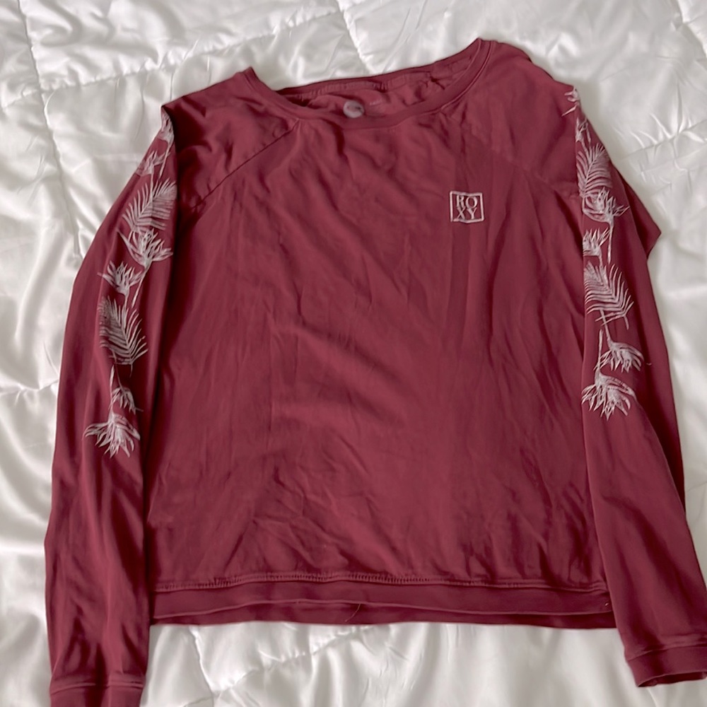 maroon ROXY long sleeved shirt